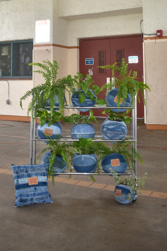 RECYCLED LEVI BASKETBALL PLANTER